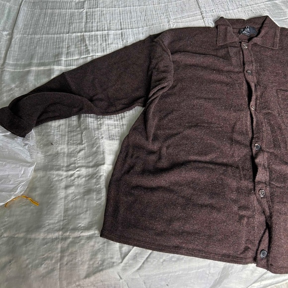 CARDIGAN, CASHMERE 100%, SIZE XL DARK BROWN, HOLT RENFREW, COLLAR & UPPER POCKET - Picture 3 of 4